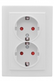 "Минск" Розетка 2-местная СП 16А с з/к с защ.штор. белая EKF