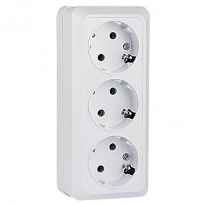 Розетка 3-местная 16А с заземлением белая "Рим" EKF фото 1